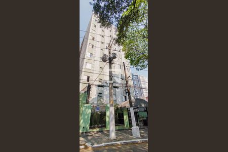 Apartamento para alugar com 64m², 2 quartos e 1 vaga Apartamento para alugar com 64m², 2 quartos e 1 vagaFachada