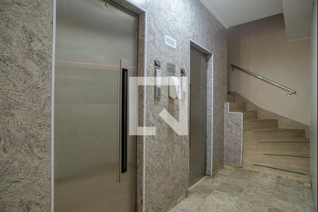 Apartamento para alugar com 64m², 2 quartos e 1 vaga Apartamento para alugar com 64m², 2 quartos e 1 vagaÁrea comum - Elevadores