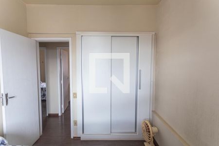 Apartamento para alugar com 160m², 3 quartos e 1 vaga Apartamento para alugar com 160m², 3 quartos e 1 vagaArmário do Quarto 2