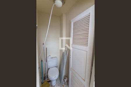Apartamento para alugar com 160m², 3 quartos e 1 vaga Apartamento para alugar com 160m², 3 quartos e 1 vagaBanheiro de Serviço