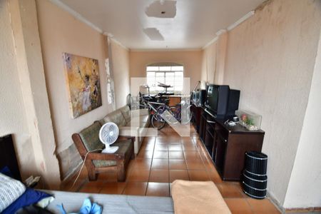 Casa à venda com 250m², 5 quartos e 4 vagasQuarto 2