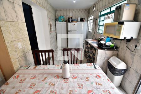 Casa à venda com 250m², 5 quartos e 4 vagasCozinha