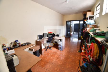 Casa à venda com 250m², 5 quartos e 4 vagasCasa 2 - Sala