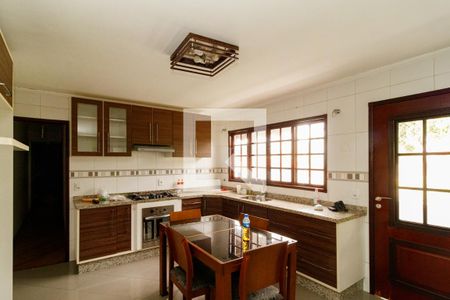 Casa à venda com 320m², 4 quartos e 2 vagasCozinha - Casa 2