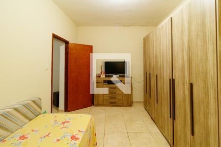 Casa à venda com 320m², 4 quartos e 2 vagasQuarto 3 - Casa 2