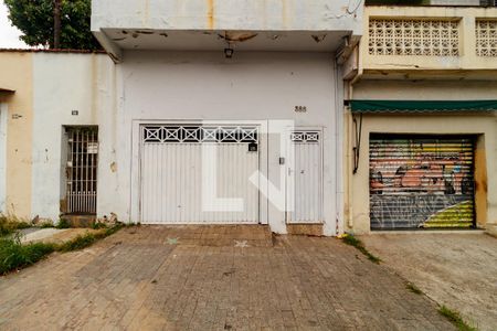 Casa à venda com 320m², 4 quartos e 2 vagasFachada