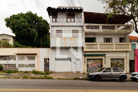 Casa à venda com 320m², 4 quartos e 2 vagasFachada