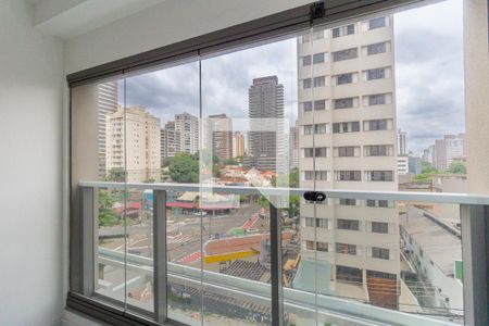 Vista da janela da sala de apartamento à venda com 2 quartos, 75m² em Perdizes, São Paulo