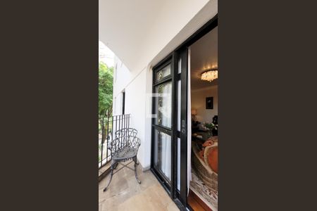 Varanda da Sala de apartamento à venda com 4 quartos, 190m² em Vila Itapura, Campinas