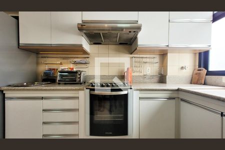 Apartamento à venda com 190m², 4 quartos e 2 vagasCozinha