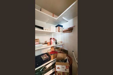 Apartamento à venda com 190m², 4 quartos e 2 vagasDespensa