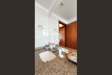 Apartamento à venda com 190m², 4 quartos e 2 vagasBanheiro Social