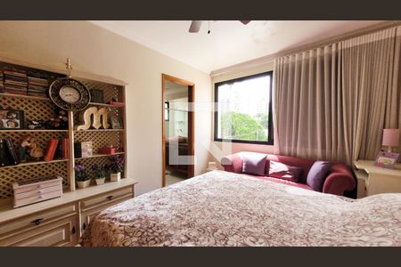 Apartamento à venda com 190m², 4 quartos e 2 vagasSuite1