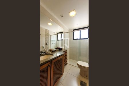 Apartamento à venda com 190m², 4 quartos e 2 vagasBanheiro Social