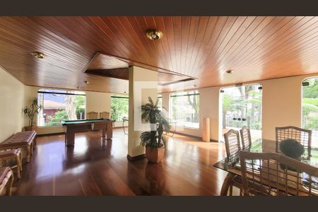 Apartamento à venda com 190m², 4 quartos e 2 vagasÁrea comum - Salão de festas