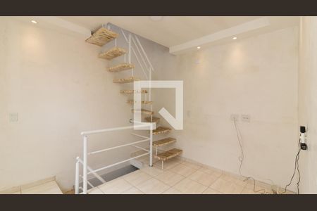 Sala de casa para alugar com 1 quarto, 48m² em Vila Ponte Rasa, São Paulo