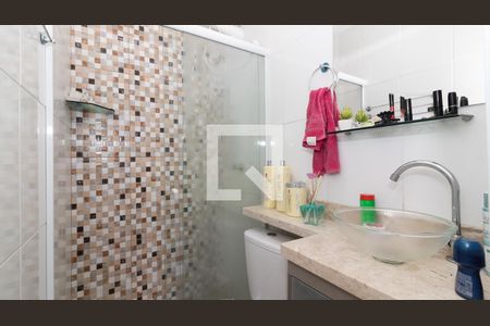 Banheiro da Suíte de casa para alugar com 1 quarto, 48m² em Vila Ponte Rasa, São Paulo