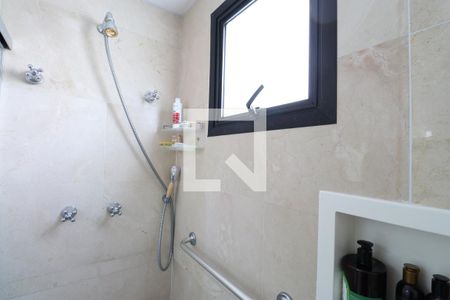Apartamento à venda com 247m², 4 quartos e 4 vagasBanheiro da Suíte 3