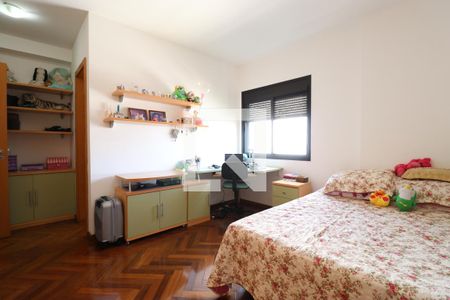 Apartamento à venda com 247m², 4 quartos e 4 vagasSuíte 2