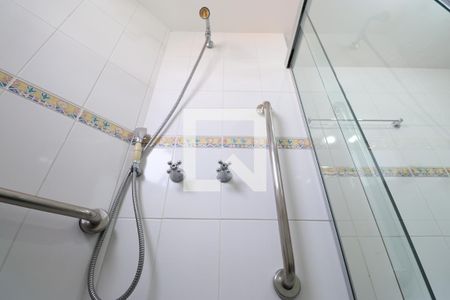 Apartamento à venda com 247m², 4 quartos e 4 vagasBanheiro da Suíte 1