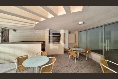 Apartamento à venda com 247m², 4 quartos e 4 vagasÁrea comum - Churrasqueira