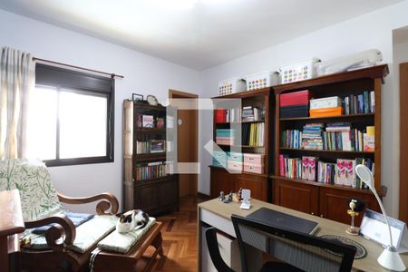 Apartamento à venda com 247m², 4 quartos e 4 vagasQuarto 4/Escritório