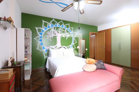 Apartamento à venda com 247m², 4 quartos e 4 vagasSuíte 3