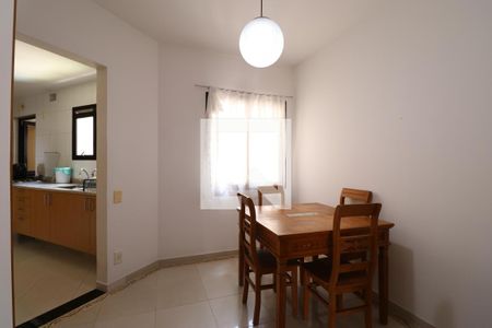 Apartamento à venda com 247m², 4 quartos e 4 vagasCopa
