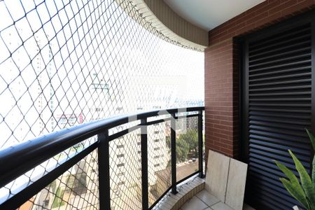 Apartamento à venda com 247m², 4 quartos e 4 vagasVaranda da Suíte 3