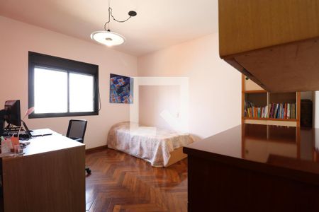 Apartamento à venda com 247m², 4 quartos e 4 vagasSuíte 1