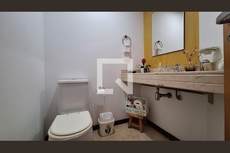 Apartamento à venda com 247m², 4 quartos e 4 vagasLavabo
