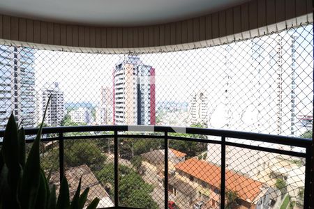 Apartamento à venda com 247m², 4 quartos e 4 vagasVaranda da Suíte 3