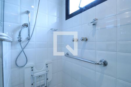 Apartamento à venda com 886m², 4 quartos e 6 vagasBanheiro 2 da Suíte 1