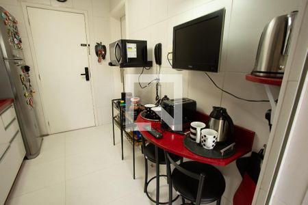Apartamento para alugar com 103m², 3 quartos e 2 vagas Apartamento para alugar com 103m², 3 quartos e 2 vagasCozinha