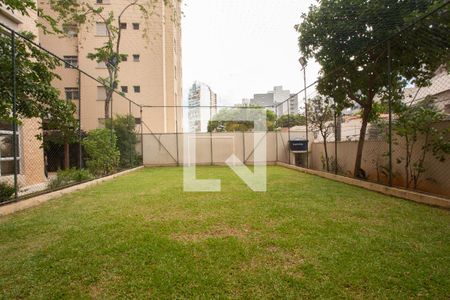Apartamento para alugar com 103m², 3 quartos e 2 vagas Apartamento para alugar com 103m², 3 quartos e 2 vagasCampo de futebol