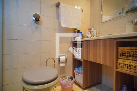 Apartamento para alugar com 245m², 3 quartos e 2 vagas Apartamento para alugar com 245m², 3 quartos e 2 vagasBanheiro da Suíte