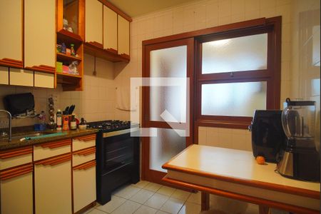 Apartamento para alugar com 245m², 3 quartos e 2 vagas Apartamento para alugar com 245m², 3 quartos e 2 vagasCozinha
