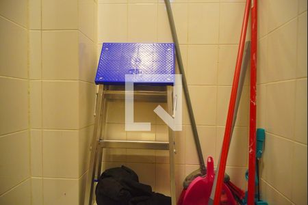 Apartamento para alugar com 245m², 3 quartos e 2 vagas Apartamento para alugar com 245m², 3 quartos e 2 vagasBanheiro de serviço