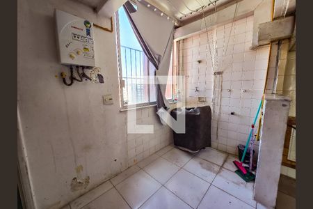 Apartamento à venda com 99m², 3 quartos e 1 vagaÁrea de Serviço