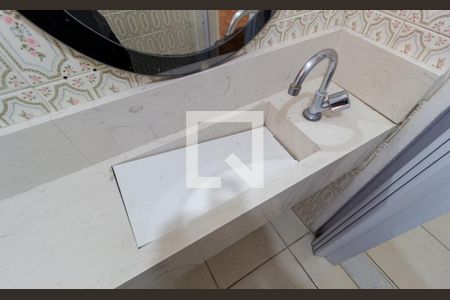 Casa à venda com 180m², 3 quartos e 3 vagasDetalhe - Lavabo