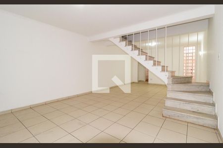 Sala de casa à venda com 3 quartos, 180m² em Vila Bertioga, São Paulo