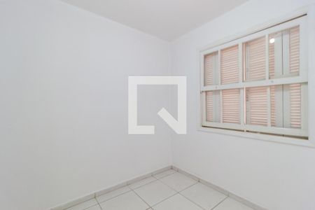 Casa à venda com 180m², 3 quartos e 3 vagasQuarto - Área de Serviço