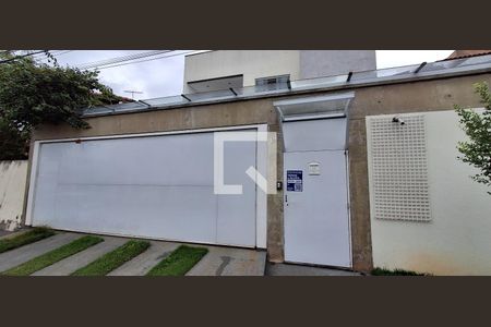 Casa à venda com 400m², 3 quartos e 4 vagasFachada