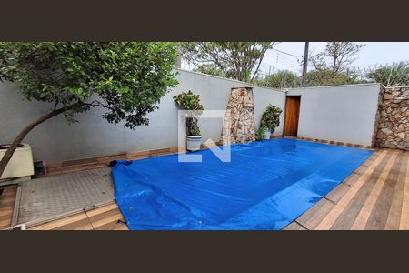 Casa à venda com 400m², 3 quartos e 4 vagasÁrea comum