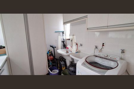 Casa à venda com 400m², 3 quartos e 4 vagasLavanderia