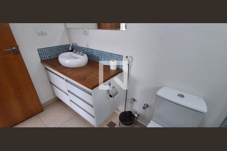 Casa à venda com 400m², 3 quartos e 4 vagasBanheiro /Quarto 1