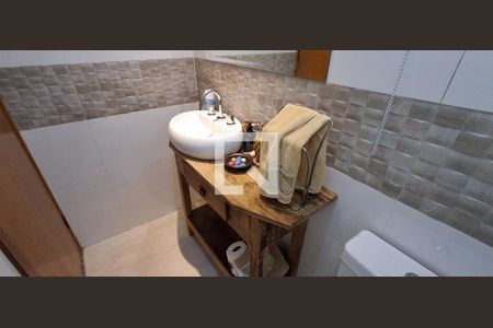 Casa à venda com 400m², 3 quartos e 4 vagasBanheiro Social