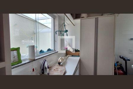 Casa à venda com 400m², 3 quartos e 4 vagasLavanderia