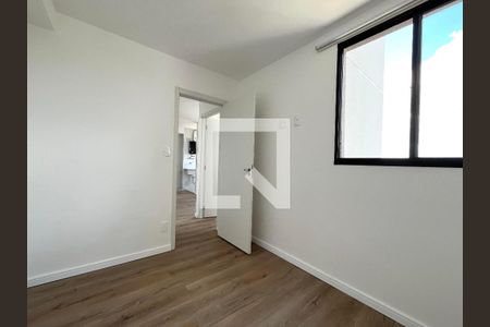 Quarto 1 de apartamento para alugar com 2 quartos, 37m² em Vila Mira, São Paulo