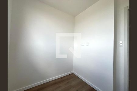 Quarto 2 de apartamento para alugar com 2 quartos, 37m² em Vila Mira, São Paulo